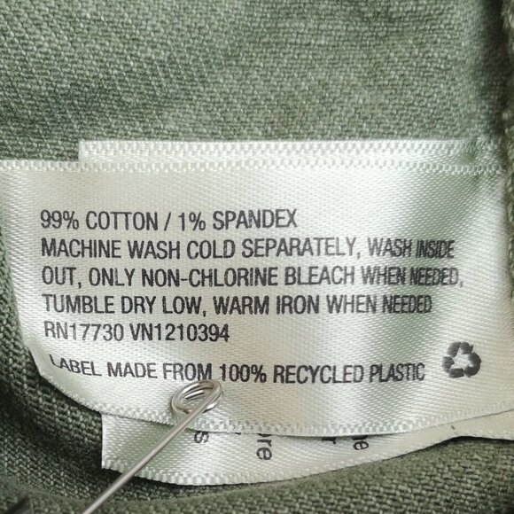 NWT Universal Thread Ladies Size 14W High Rise Midi A-line Green Jean Shorts - Picture 10 of 15